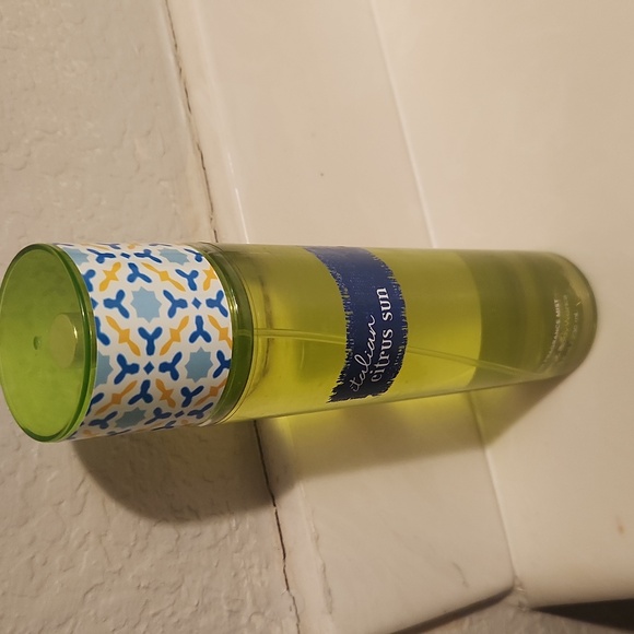 Italian Citrus Sun by Bath & Body Works Mist - Picture 3 of 3